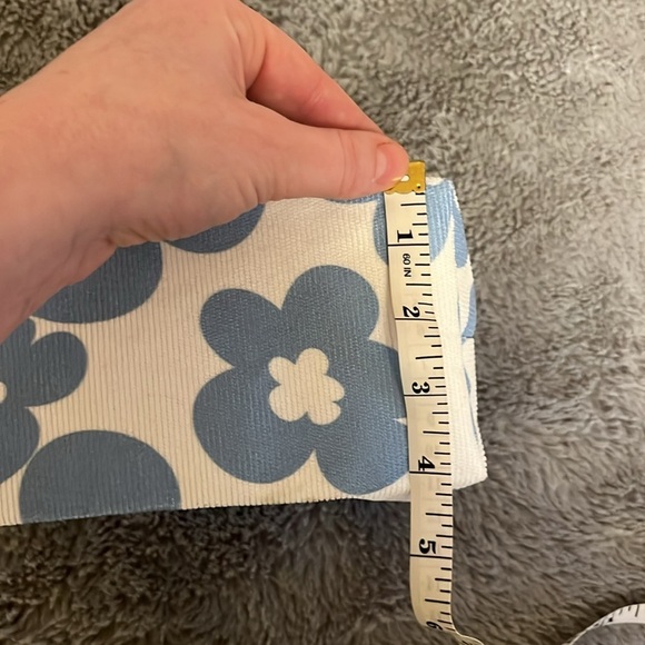 Floral Canvas Cosmetic Bag - Blue and Cream - Picture 4 of 5